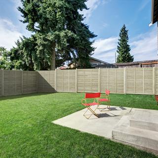 Fort Fencing - Contemporary Vogue Panel