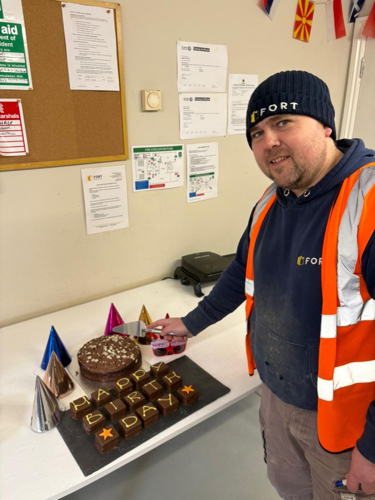 🎉🎂 FORT TURNS 6! 🎂🎉